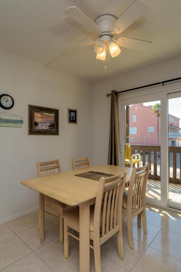 Tiki 236 Apartment Саут Падре Алънд Екстериор снимка